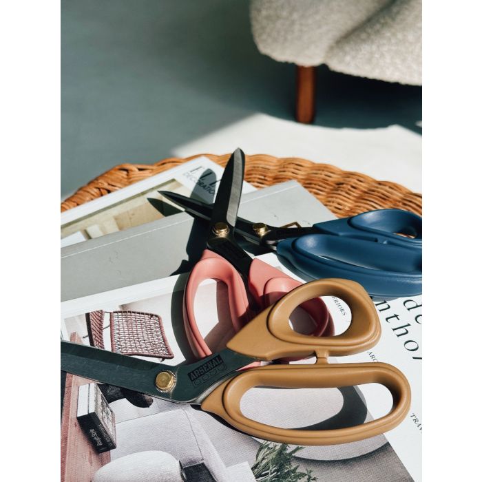 Arsenal 愛森諾 長刃家用剪（三色可選：焦糖奶茶／乾燥玫瑰／普魯士藍）